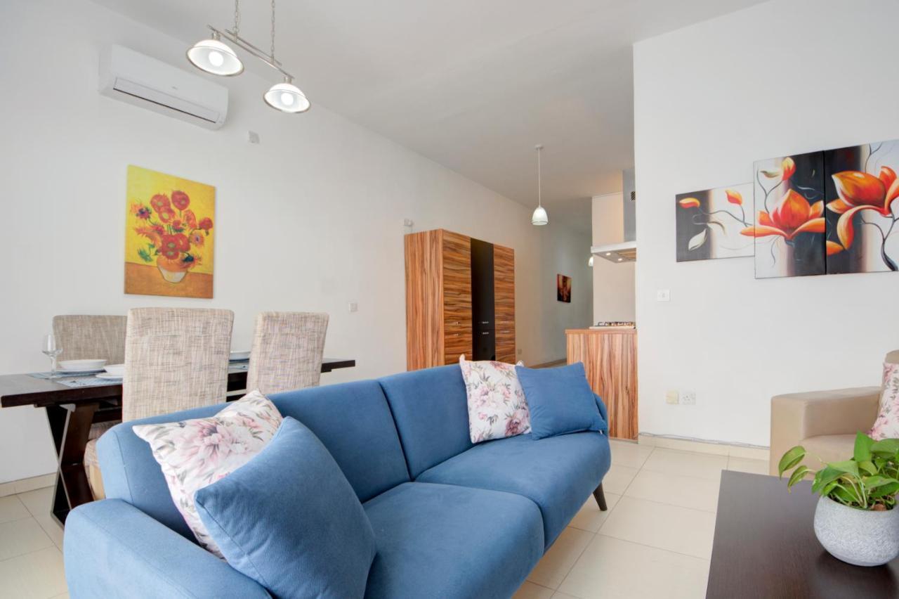St Julians 2 Bedroom Apartment With Commanding Seaviews By Shortletsmalta Saint Julian's Екстериор снимка