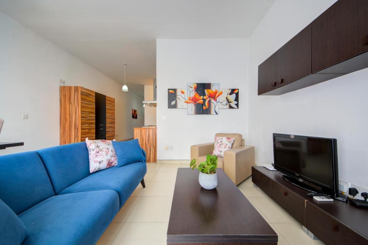 St Julians 2 Bedroom Apartment With Commanding Seaviews By Shortletsmalta Saint Julian's Екстериор снимка
