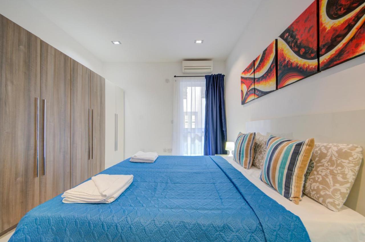 St Julians 2 Bedroom Apartment With Commanding Seaviews By Shortletsmalta Saint Julian's Екстериор снимка
